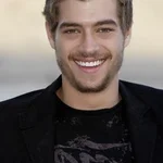 Xander Corvus avatar